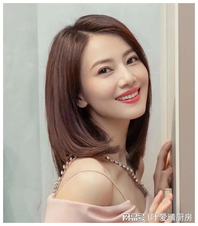 0位明星妻子哪位明星的老婆最漂亮j9九游会登录娱乐圈颜值最高的1(图12)