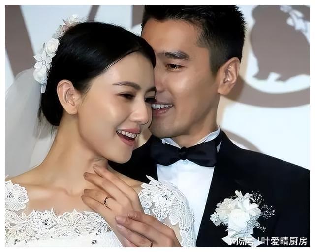 0位明星妻子哪位明星的老婆最漂亮j9九游会登录娱乐圈颜值最高的1(图21)