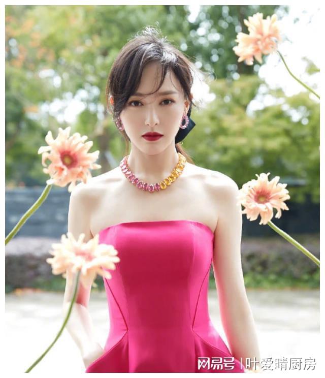 0位明星妻子哪位明星的老婆最漂亮j9九游会登录娱乐圈颜值最高的1(图28)